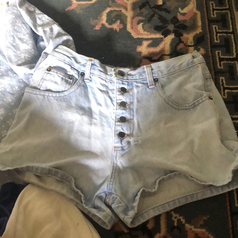 Slim fit blue shorts